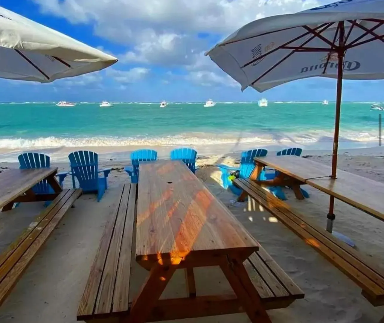 Vacation Studios With Rooftop Pool, Beach Club, Restaurants - Playa Los Corales Punta Cana Hotel