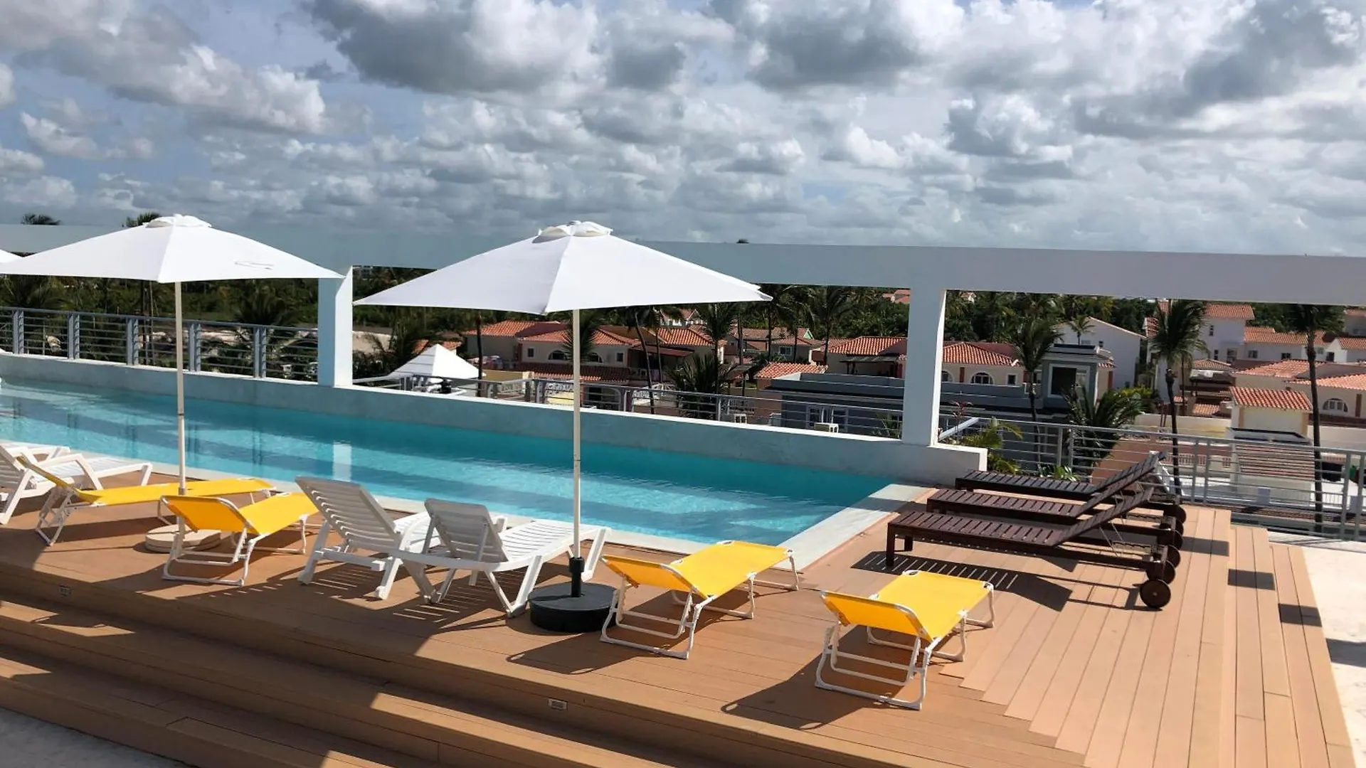 ***** Hotel Vacation Studios With Rooftop Pool, Beach Club, Restaurants - Playa Los Corales Punta Cana Dominican Republic