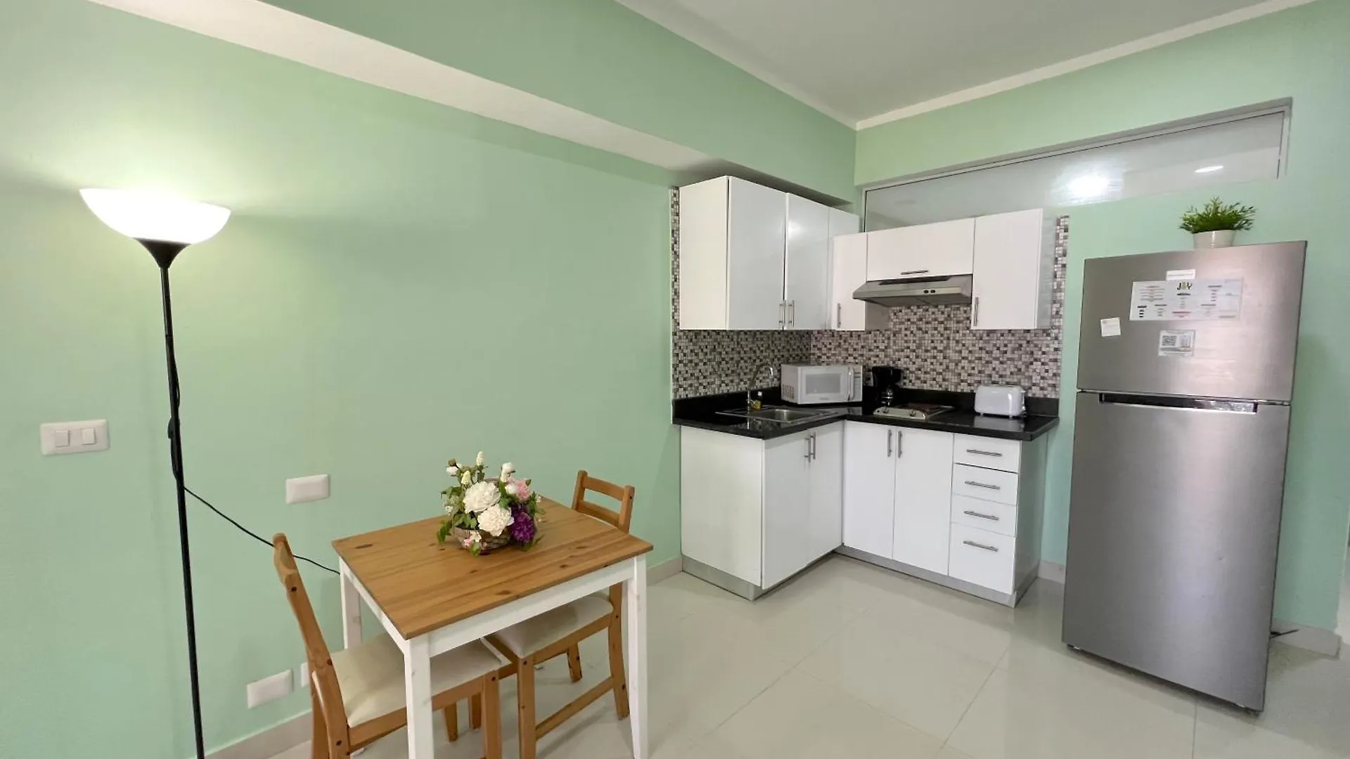 Vacation Studios With Rooftop Pool, Beach Club, Restaurants - Playa Los Corales Punta Cana