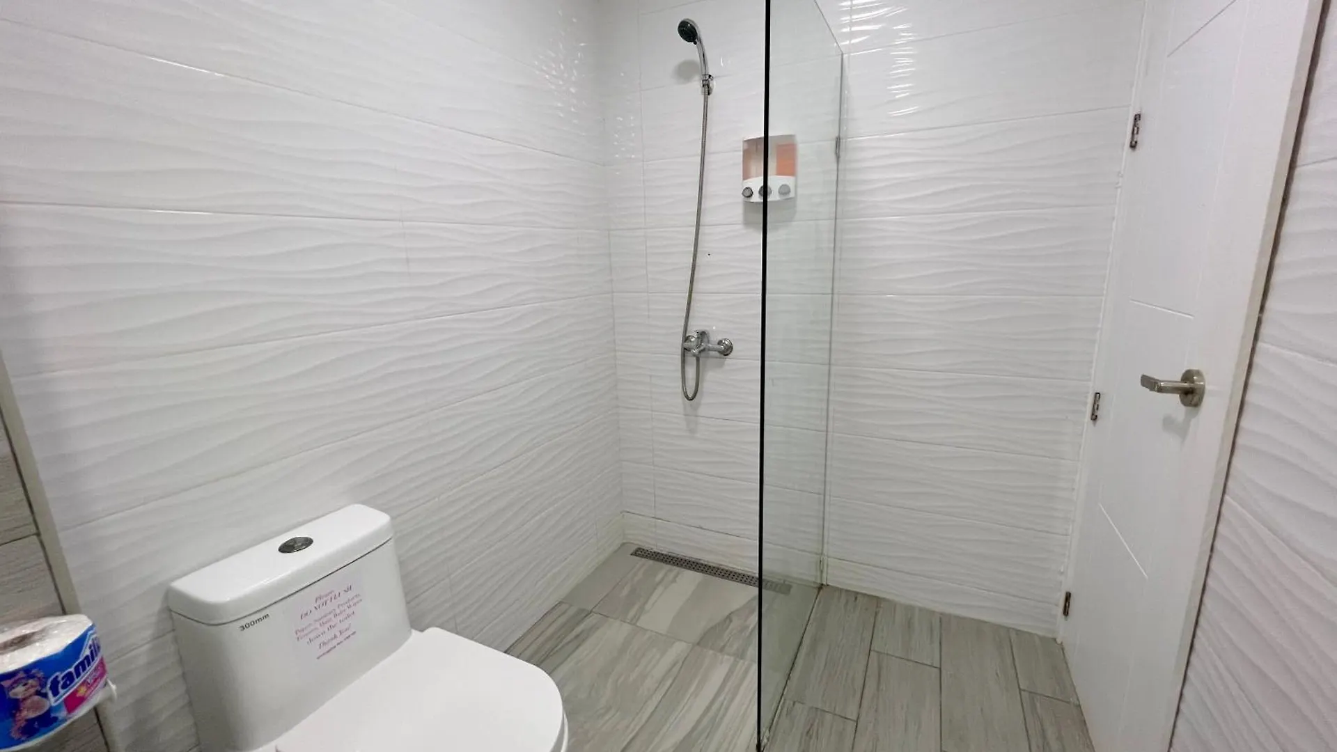 Vacation Studios With Rooftop Pool, Beach Club, Restaurants - Playa Los Corales Punta Cana 5*,